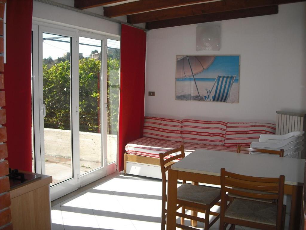 Aparthotel Pian Dei Boschi Pietra Ligure